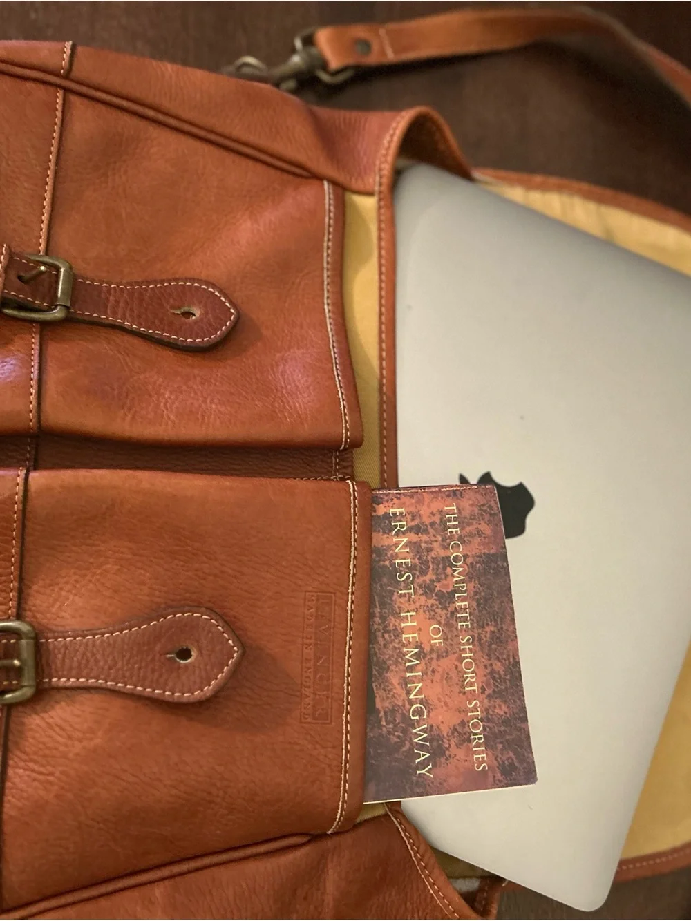 Levenger Brown Pebbled Leather Messenger Briefcase fits 13” Laptop English Made